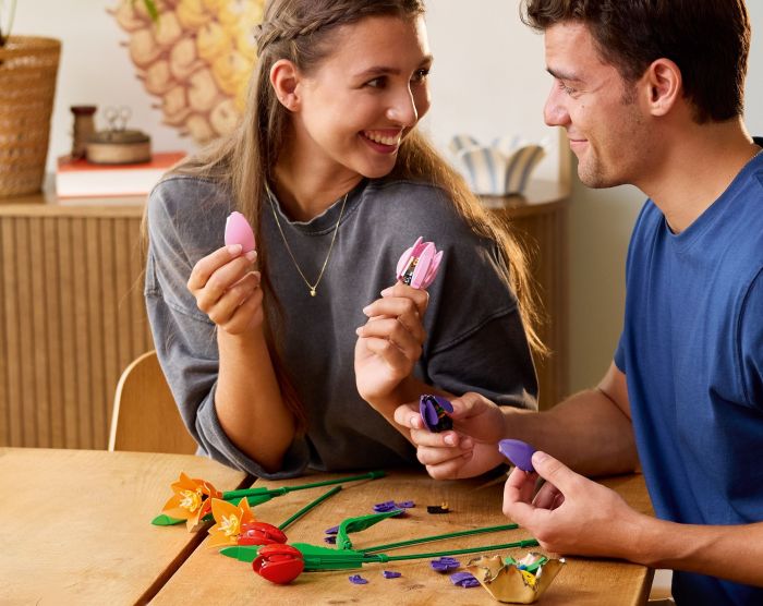 Конструктор LEGO Botanicals Букет тюльпанів