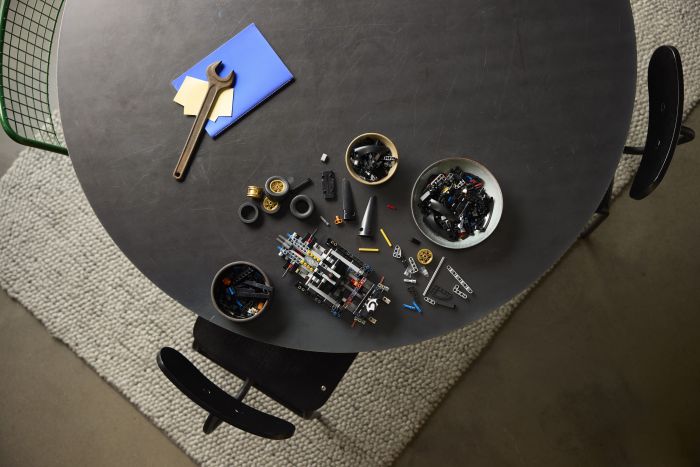 Конструктор LEGO Technic Автомобіль для перегонів Ford GT40 MKII 1966 року