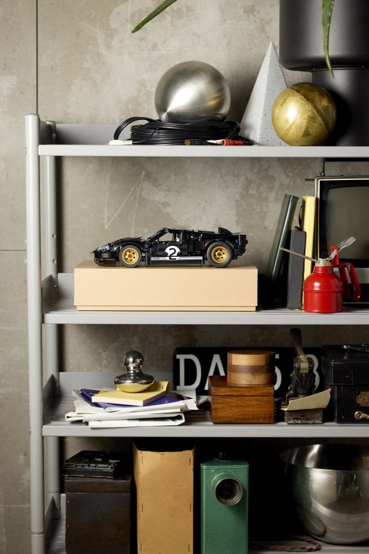 Конструктор LEGO Technic Автомобіль для перегонів Ford GT40 MKII 1966 року