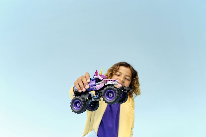 Конструктор LEGO Technic Monster Jam™ Sparkle Smash™ із функцією «Pull-Back»