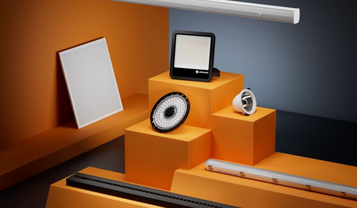 Прожектор LEDVANCE FLOODLIGHT 133Вт 20000Лм 4000K чорний