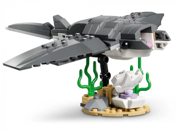 Конструктор LEGO Creator Люта акула зі скринею скарбів