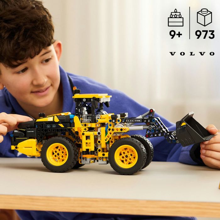 Конструктор LEGO Technic Колісний навантажувач Volvo L120 Electric
