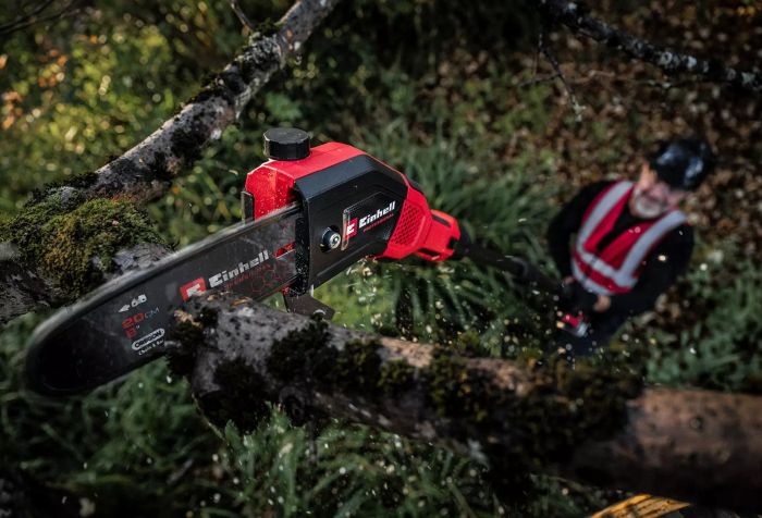 Висоторіз ланцюговий акумуляторний Einhell Professional GP-LC 18/20 Li T BL-Solo 18В шина 20см 7м/с штанга 174-250см 3.73кг без АКБ та ЗП