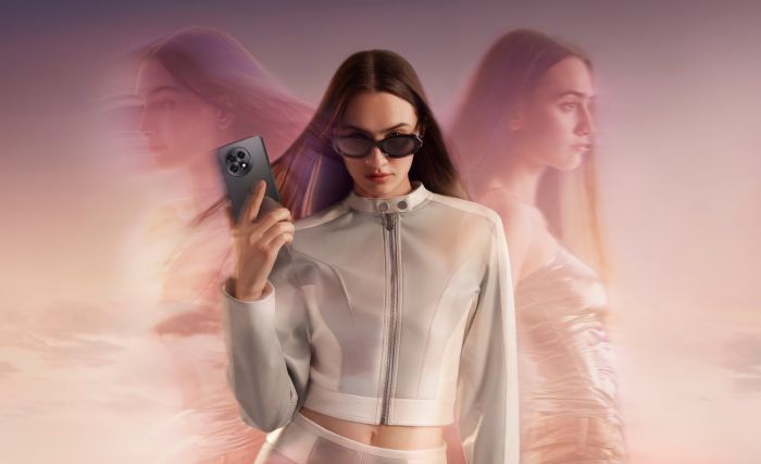 Смартфон OnePlus 13R 5G (CPH2645) 6.78" 12/256ГБ, 2SIM, 6000мА•год, чорний