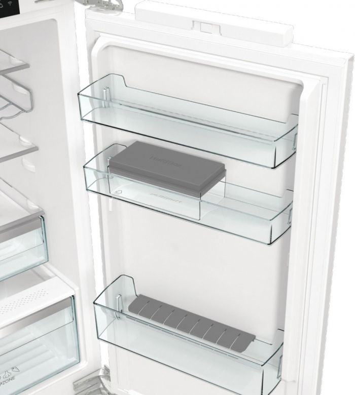Холодильник Gorenje вбудований з нижн. мороз., 177x54x55см, 2 двері,244(68)л, А+, NF+, Зона св-ті, Диспл, Wi-Fi, Біли