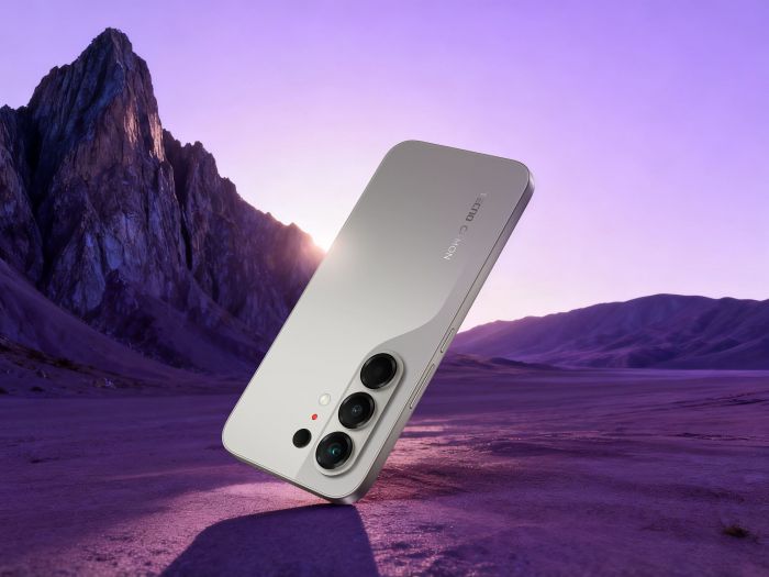 Смартфон TECNO Camon 50 (CN5) 6.78" 8/256ГБ, 2SIM, 6500мА•год, Nebula Titanium