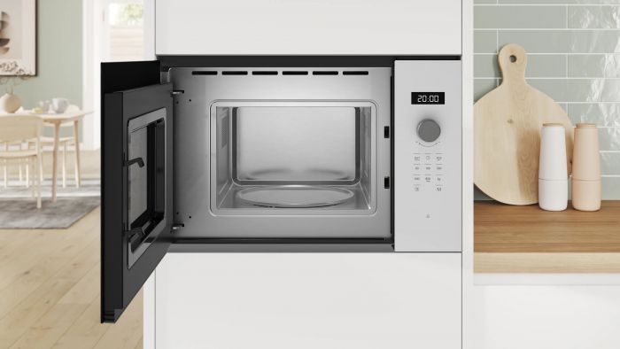 Мікрохвильова піч Bosch вбудована, 20л, електр. керув., 800Вт, дисплей, білий
