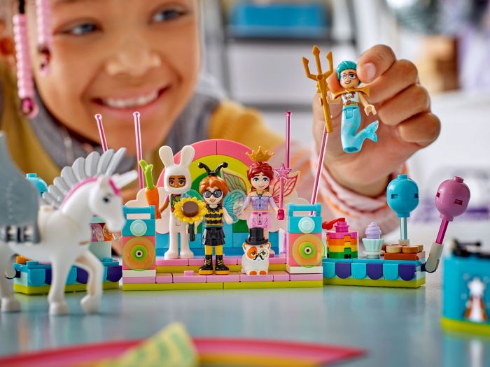 Конструктор LEGO Friends Костюмована вечірка з єдинорогом і феєю