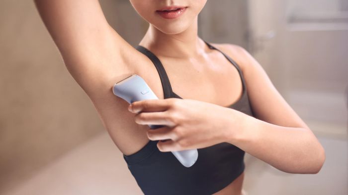 Епілятор Philips Series 8000 дисковий, аккумул., пінцет.-32, волог.+сух., футляр, з підсвіткою, білий