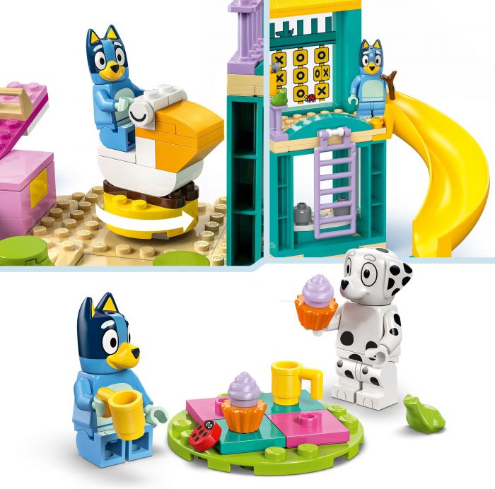 Конструктор LEGO Bluey Веселощі з Блуї та Хлоєю на ігровому майданчику