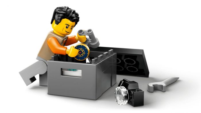 Конструктор LEGO City Позашляхова гірська вантажівка 4x4