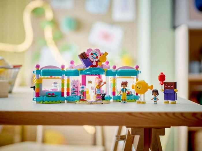 Конструктор LEGO Friends Цукерня Хартлейк-Сіті