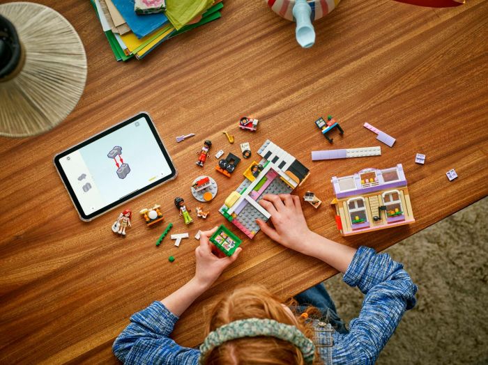 Конструктор LEGO Friends Музична крамниця і квартира