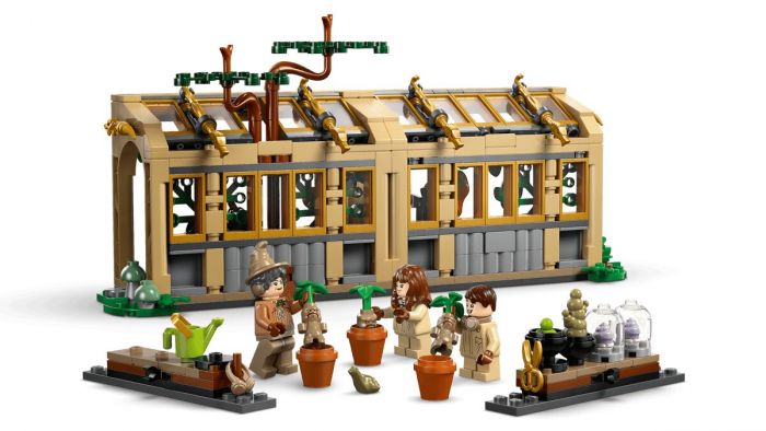 Конструктор LEGO Harry Potter Замок Гогвортс: урок гербології