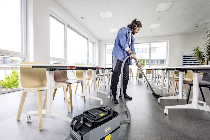 Пилосос професійний акумуляторний Karcher T 10/1 Bp MODULAR RANGE! 36В 223мБар контейнер 10л 6.8кг без АКБ та ЗП