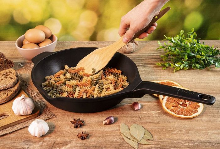 Сковорода Tefa DELICIO, 20см, алюміній, бакеліт, чорний