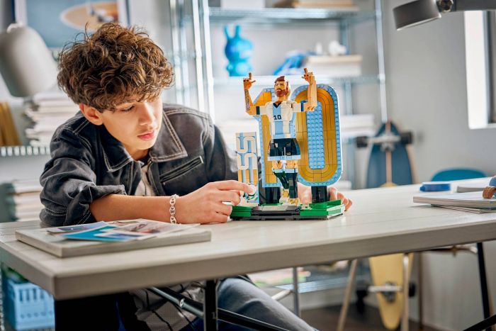 Конструктор LEGO Editions Football Ліонель Мессі — легенда футболу
