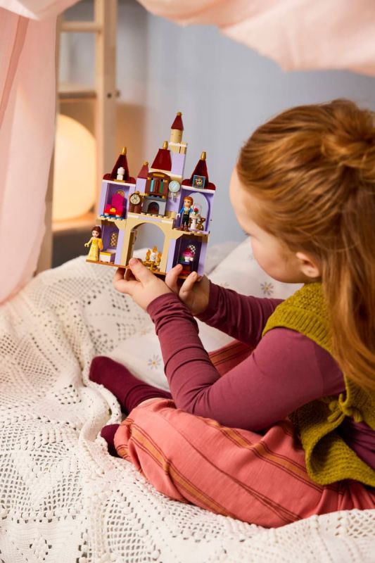 Конструктор LEGO Disney Princess Зачарований замок Красуні і Чудовиська