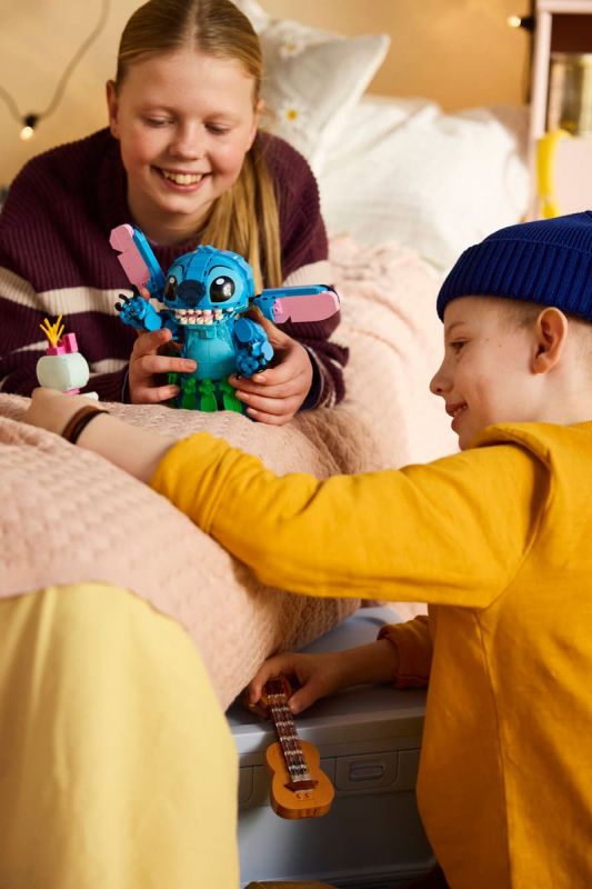 Конструктор LEGO Disney Classic Стіч і Страхопудка