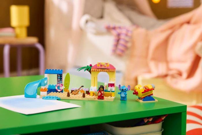 Конструктор LEGO Disney Classic Веселощі на пляжі з Ліло і Стічем