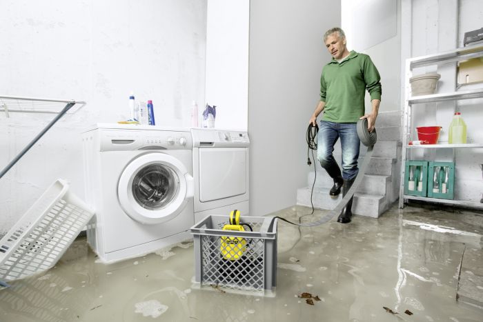 Насос дренажний KarcherSP 16.000 Flood Box 550Вт 16Куб·год висота 8м глибина 7м 4.85кг