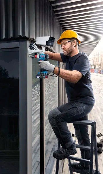 Набір із трьох акумуляторних інструментів Bosch Professional дриль-шурупокрут GSR 18V-65, перфоратор GBH 18V-22, гайковерт ударний GDX 18V-285 акб 3x5А·год, ЗП, сумка M-BAG