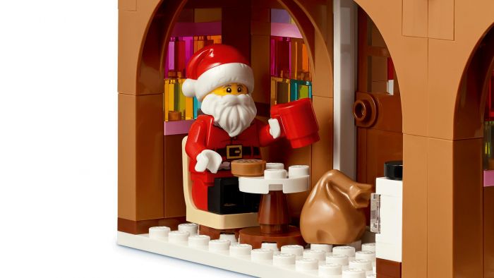Конструктор LEGO Iconic Святковий пряниковий будиночок