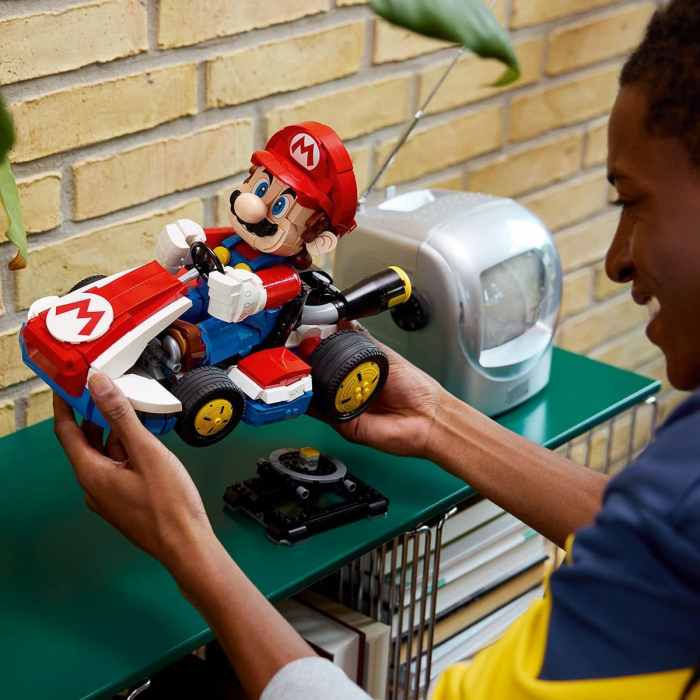 Конструктор LEGO Super Mario Mario Kart: Mario і Standard Kart