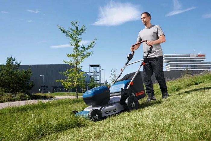 Газонокосарка акумуляторна Bosch GRA 18V2-460 18В 46см 60л 30-70мм 23кг без АКБ та ЗП
