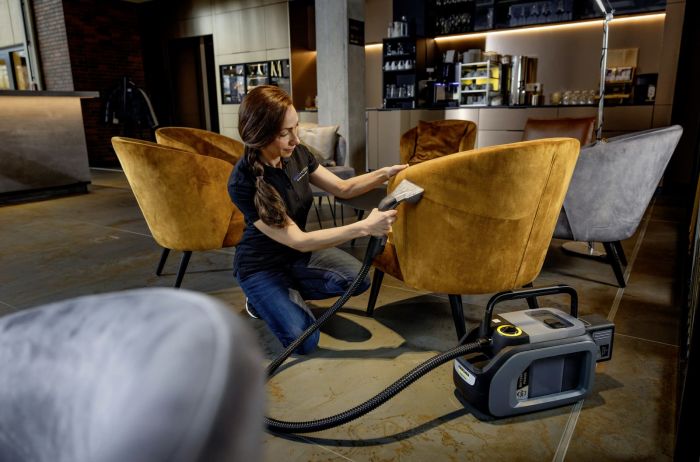 Пилосос професійний акумуляторний Karcher Puzzi 2/1 Bp 36В 16кПа контейнер 1.7/2.9л вологе/сухе прибирання  3.74кг