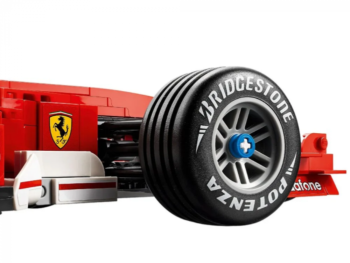 Конструктор LEGO Icons Ferrari F2004 та Michael Schumacher