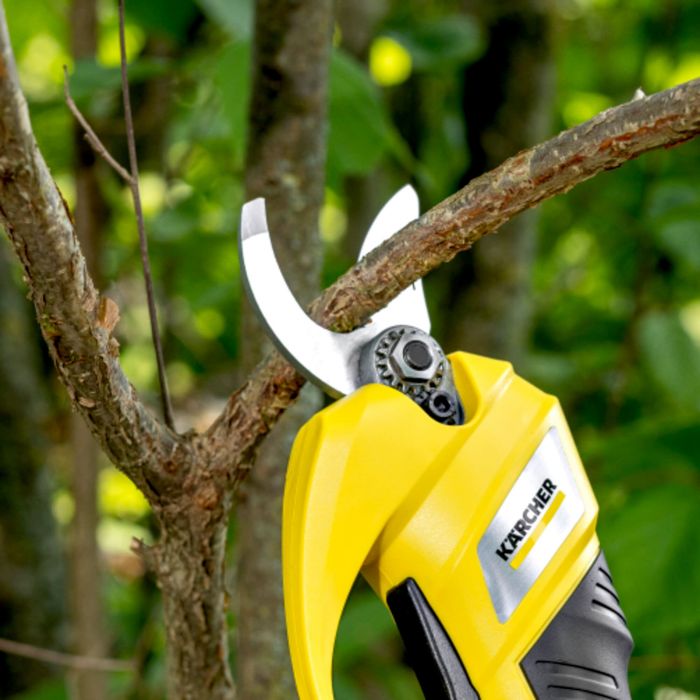 Секатор акумуляторний Karcher TLO 2-18 18В 2,5см 1.09кг без АКБ та ЗП