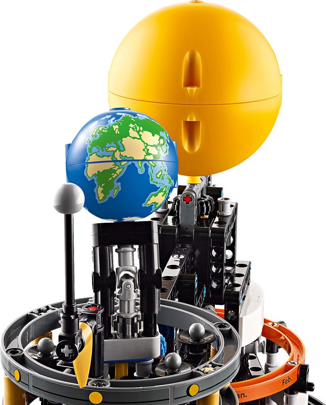Конструктор LEGO Technic Земля та Місяць на орбіті
