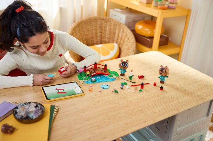 Конструктор LEGO Animal Crossing Веселий день Timmy і Tommy на природі