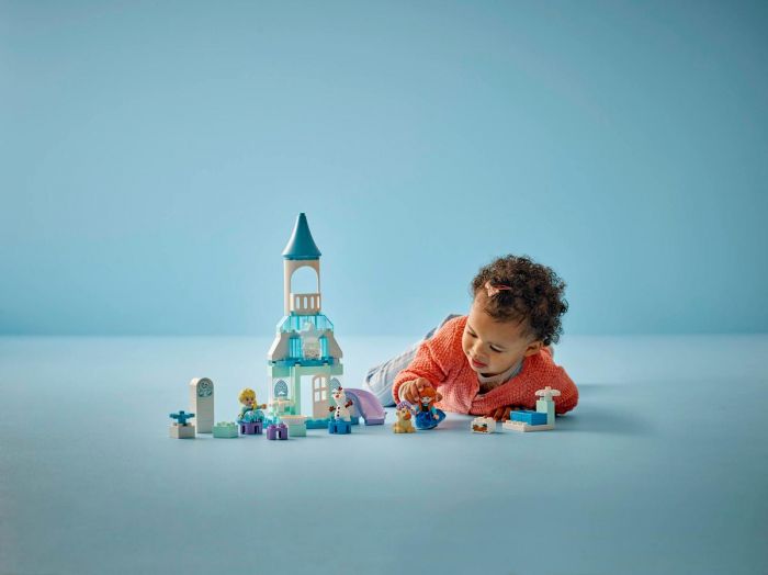 Конструктор LEGO DUPLO Disney Вечірка у крижаному палаці Ельзи та Анни