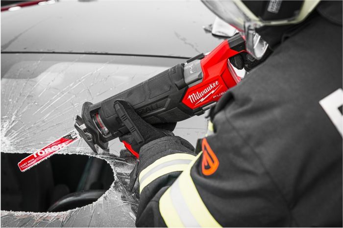 Пила шабельна акумуляторна Milwaukee M18 FUEL ONE-KEY 18В пропил 300мм хід 32мм 3.8кг без АКБ та ЗП