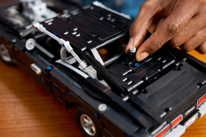 Конструктор LEGO Technic Форсаж Автомобіль Dodge Charger R/T