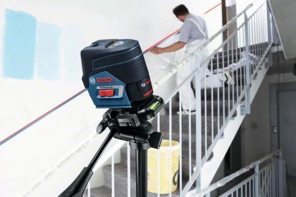 Нівелір лазерний Bosch GCL2-50C+RM2+BT150 до 10м, ±0.3мм/м, 4AAx1.5В, IP54, штативі, чохол, мішеннь, 0.6кг