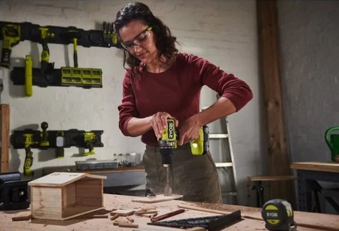 Шурупокрут-дриль ударний акумуляторний Ryobi ONE+ HP RPD18X1-242S 18В 1х2А·год 1х4А·год ЗП 105Нм 700·2150об/хв 1.4кг сумка