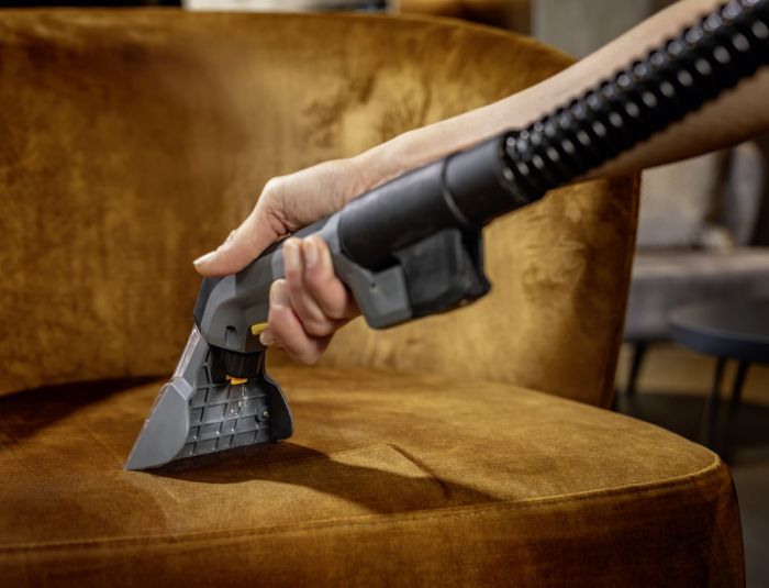 Пилосос професійний акумуляторний Karcher Puzzi 2/1 Bp 36В 16кПа контейнер 1.7/2.9л вологе/сухе прибирання  3.74кг