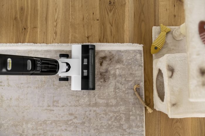 Пилосос Karcher безпровідний FCV 3, 160Вт, конт пил -0.45л, вода -0.8л, автон. робота до 30хв, вага-3.7кг, 3в1, білий