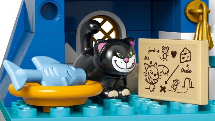 Конструктор LEGO Disney Princess Замок Попелюшки й карета