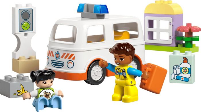 Конструктор LEGO DUPLO Town Швидка допомога та водій