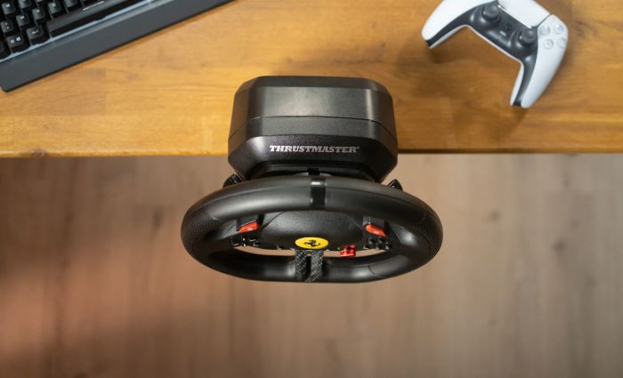 Кермо і педалі Thrustmaster T98-P FERRARI 296 GTB , PC/PS4/PS5 Кермо і педалі Thrustmaster T98-P FERRARI 296 GTB , PC/PS4/PS5