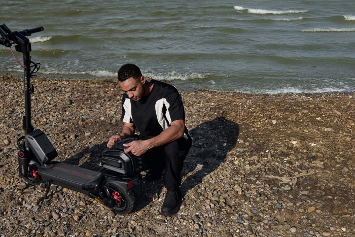 Електросамокат Segway-Ninebot MAX G3 E, сірий