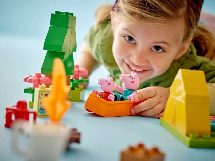 Конструктор LEGO DUPLO Peppa Pig Туристичний похід